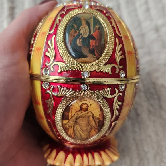 Faberge Red and Gold Decorative Egg - Picture 5 of 8